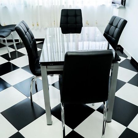Apartament Luxury Apartment Gura Humorului Ngoại thất bức ảnh